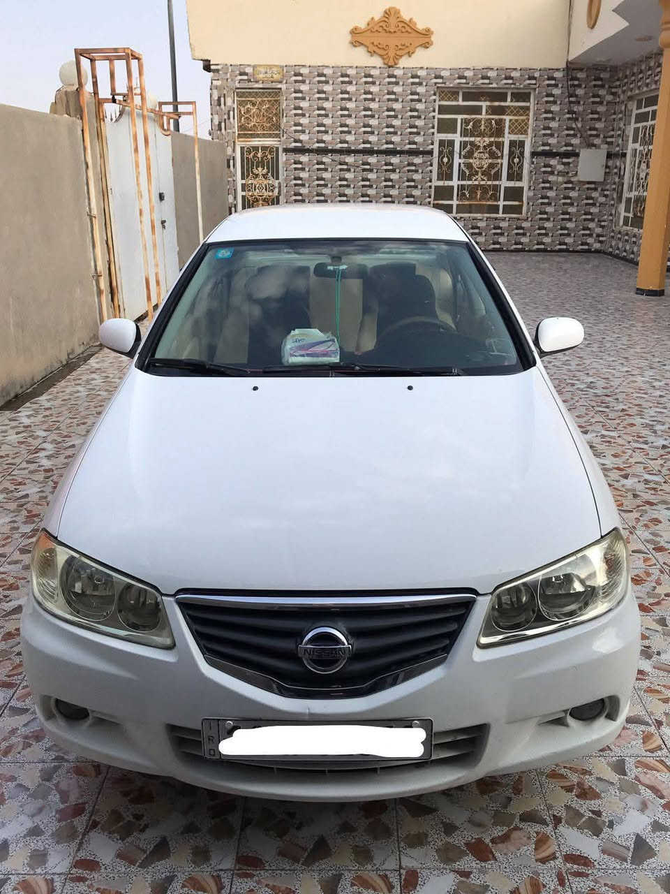 سلام عليكم للبيع نيسان سني موديل 2010 ياباني رقم بغداد الدولي بأسمي هزه جديده تحويل مباشر السياره كفاله عامه حتى الدعاميات  ماشيه 110الف  السياره جديده جداا اخت الزيرو محركه كير كفاله مامفتوح مكان السياره ذي قار الناصريه السعر البيع 130 ورقه اتصال على الأرقام ***********
          ***********

