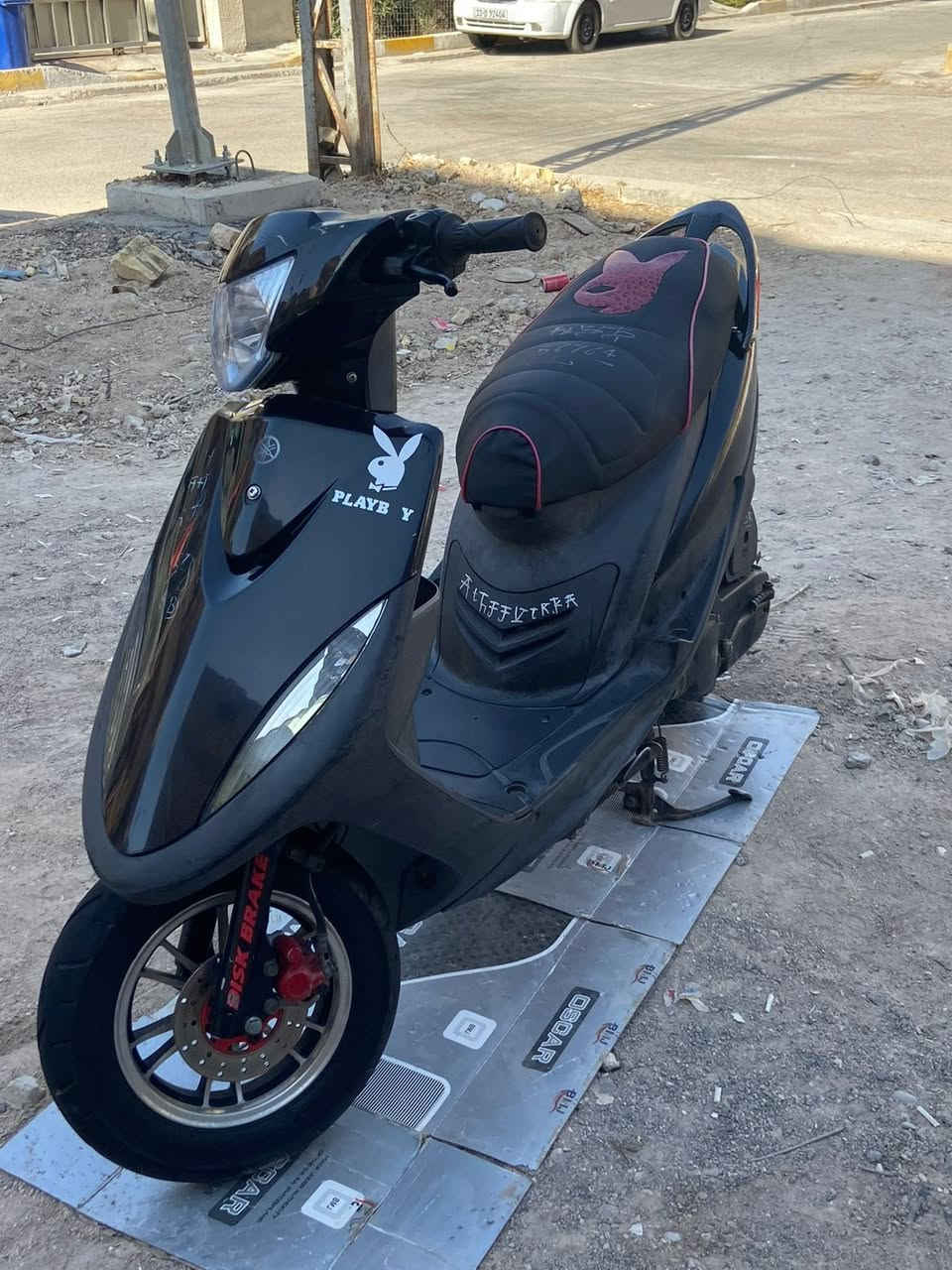 سلام عليكم ماكس عدله للبيع قبل 7اشهر نازله من رنبه عله ايدي دراجه مكفوله كفاله عامه مكينه 49بجيس شلعه ومعدل بلاديه دراجه من طول لطول وفول ملاح بيها وياله اصليه وقبق فلاوين وقطره ملاحضه بيها بس كفر المامي بي كسر  لشراي يتصل لو يراسل وتساب مامتواجد ع فيس ***********مكاني بغداد شعب
