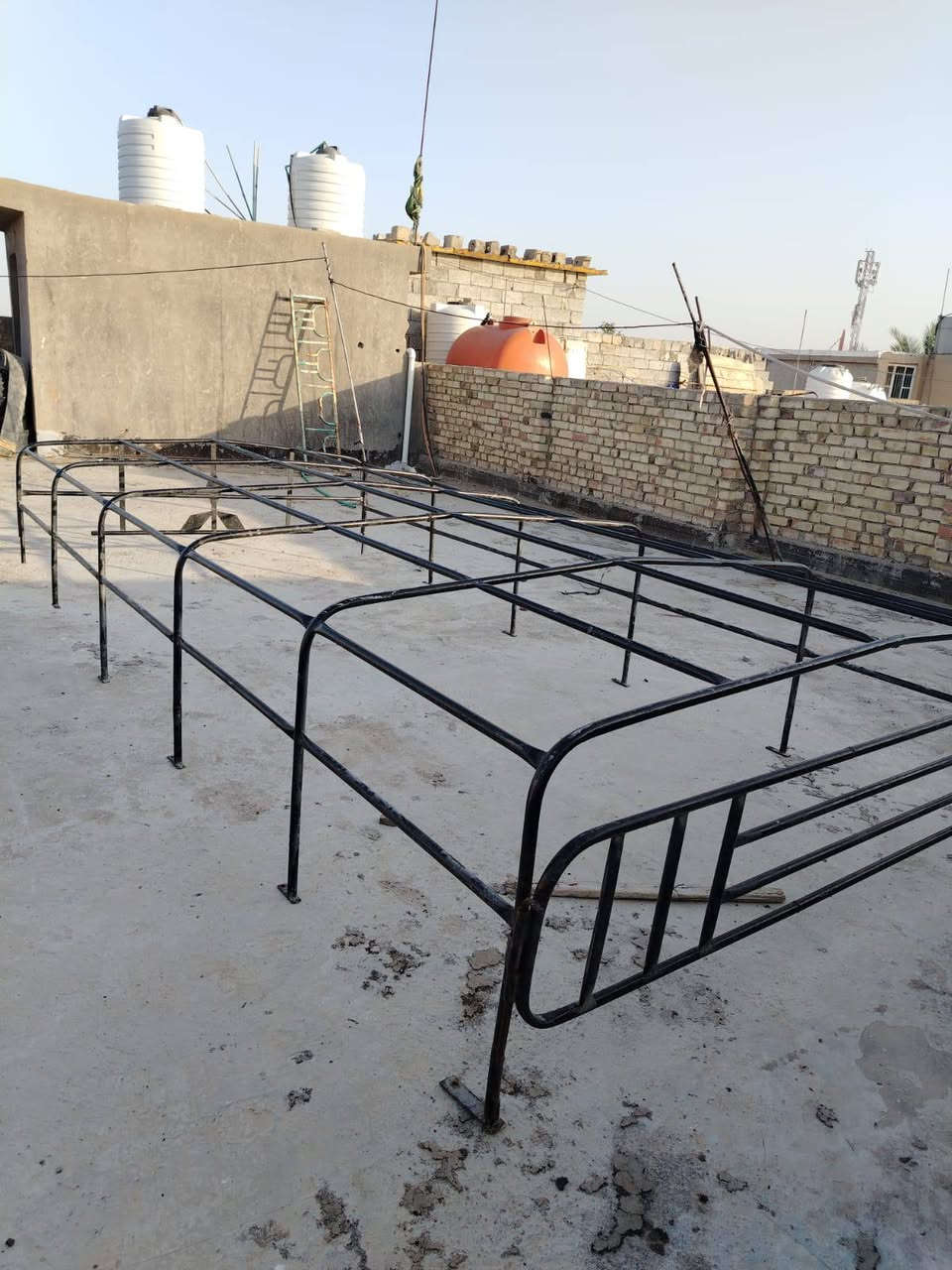 السلام عليكم
سقيفه او قفص كنتر للبيع
الارتفاع  75 سم

للاستفسار 
***********
***********
