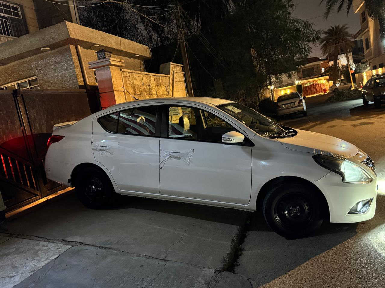 السلام عليكم  نيسان سني  2024
عداد سياره 57 الف قابل للزياده 
سياره نضيفه بمعنا الكلمه دوشمه لايت زنون عالي ناصي غرفه السياره نضافه 100‎%‎ شاشه اندرويد +سماعات ديجي 
رقم السياره بابل لوحات حديثه مشروع وطني باي بكان احولك باسمي سياره مابيها نقص برغي 
بيها رصعه بل باب خفيفه جداً سياره 
مكفوله كفاله عامه عنوان السياره بغداد  السعر السياره 130 ورقه 
للتواصل ***********
