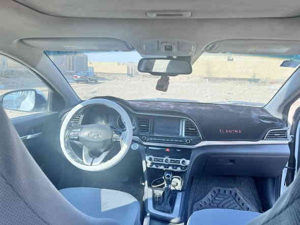 السلام عليكم 
الانترا وارد أمريكي 
موديل 2020
رقم مثنى 
فول مواصفات خمسه ويل كب 
حادث جاملغ امامي مبدل وربع البنيد بدون دواخل 
وصبغ بابين بدون فتح اثر شخوط 
السعر 128 
رقم الهاتف ‭0782 728 4352‬
