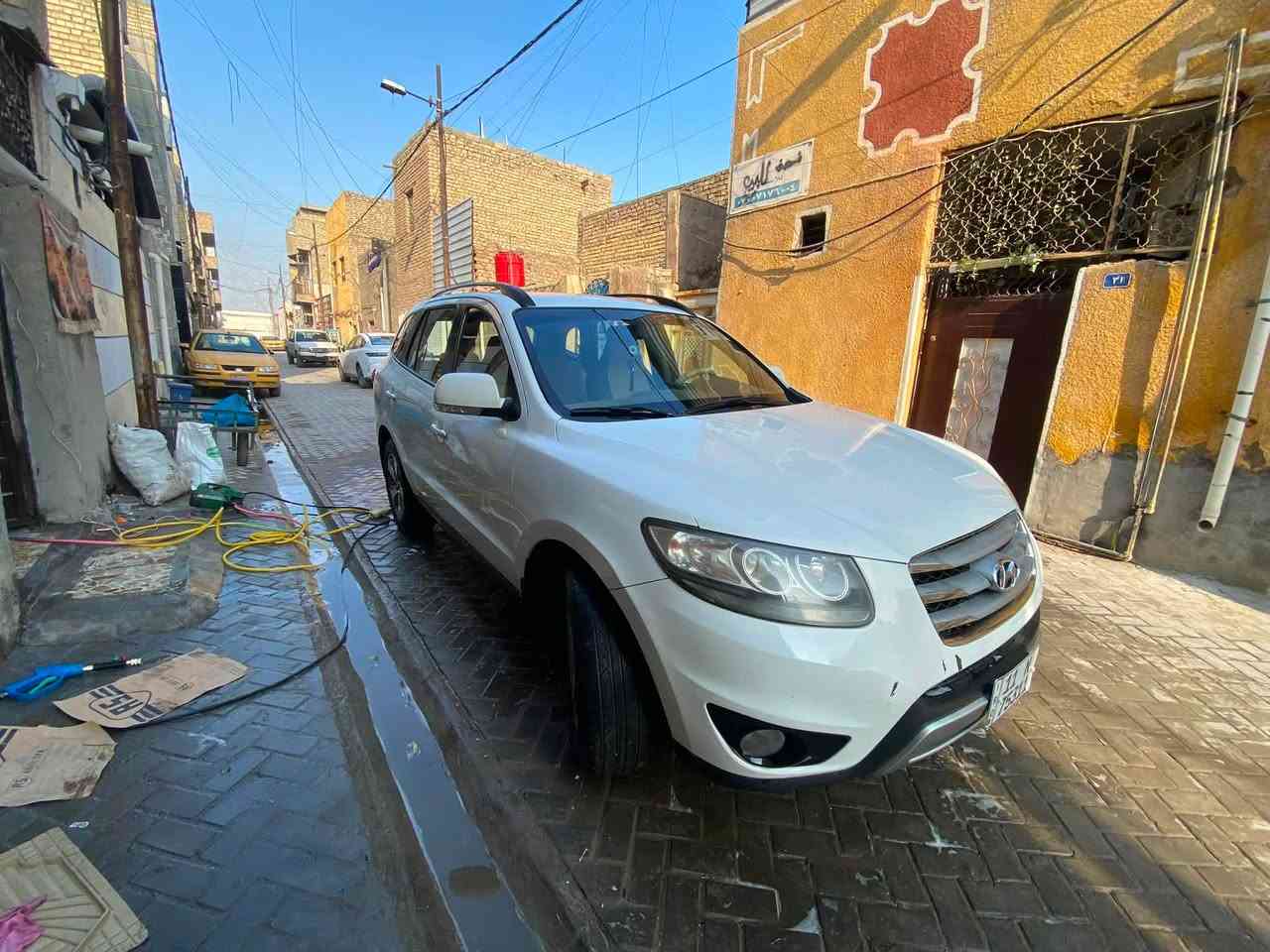 السلام عليكم 

سنتافي ٢٠١٢
٦سلندر 
محرك ٣ ونص 
مكفوله كفاله عامه من الضرر 
سياره سويج بلا فتحه 
السعر ١٦٠ 
بغداد 
***********

