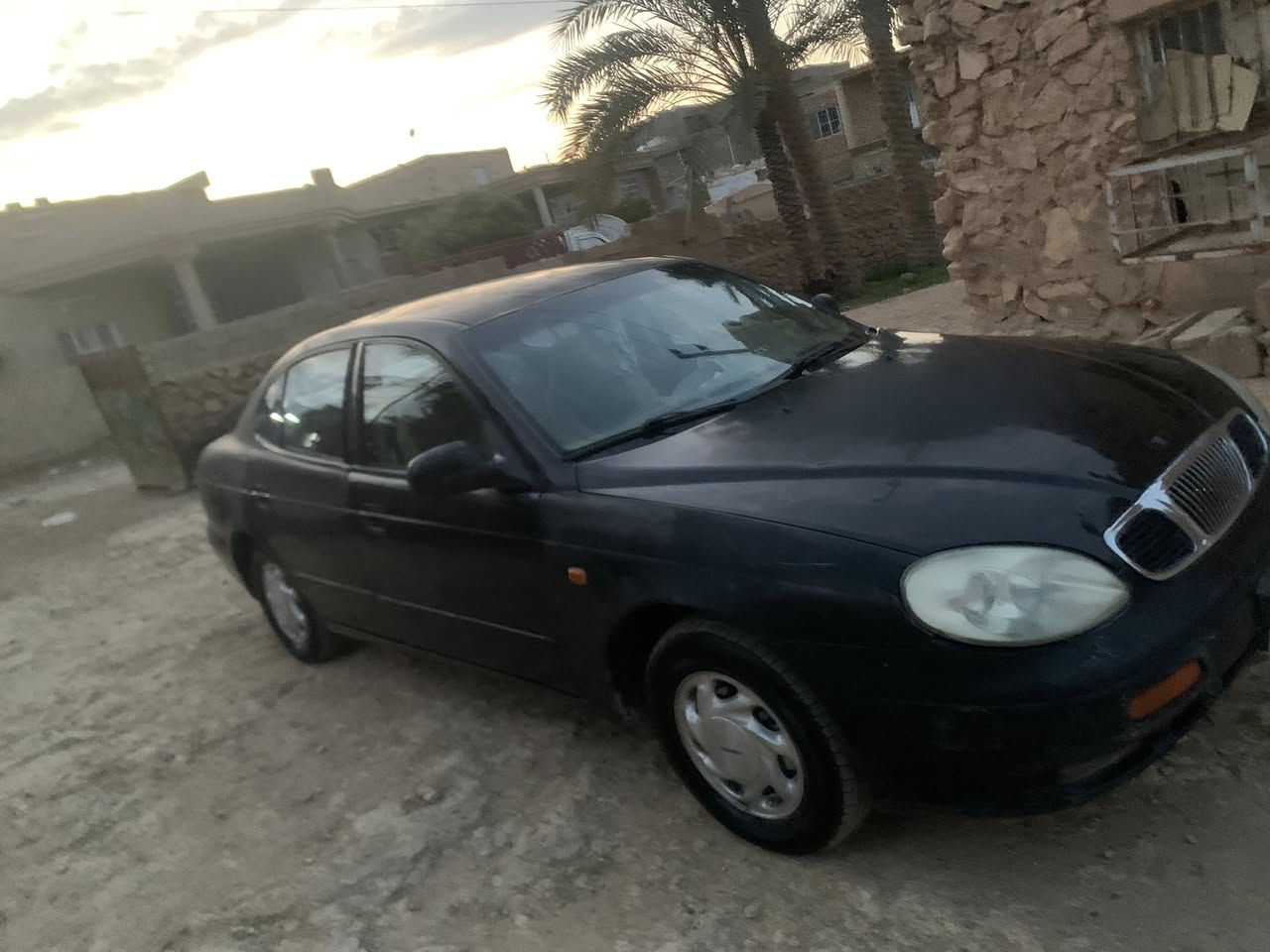 للبيع
دايو لكنزا موديل97 كير محرك شرط 1800 مفتوح كير عادي كهربائيات كلها شغاله تبريد تاخذ شغال تخم تاير دواخل مدوشمه مسجل شغال كيجات كلها شغاله ترايك للبصره السعر 32 بيها مجال 
***********
***********
