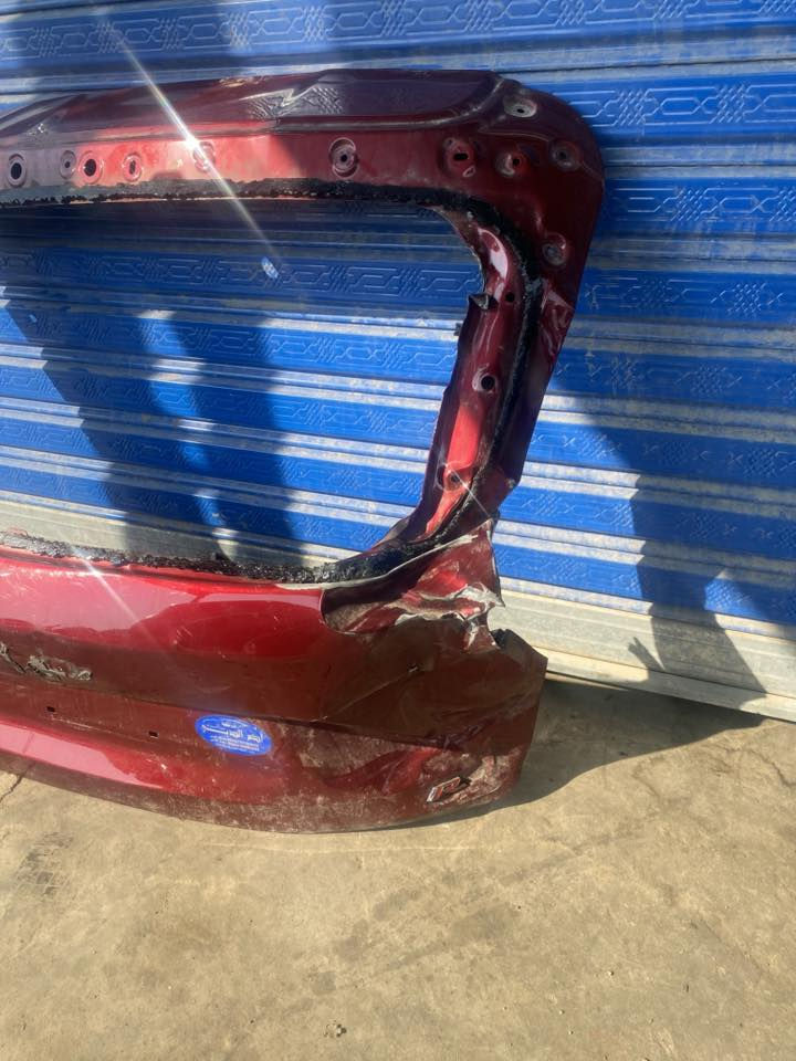 السلام عليكم عندي ذني غراض مال تراكس ٢٠٢٤
البك ليت مكسوره جامته ومصلح يعني مال تمشيت حال 
القبق الجنطه واضح الضرر البي 
او الكير بي كسر اليفيده شي منهن بخدمته 
هذا رقمي ***********
