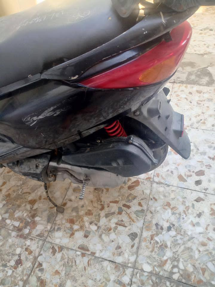 السلام عليكم دراجه بريز كابريتر الدراجه كلها بلديه التبخير وله تنقيص السعر 550وبيها مجال الاستفسار ***********
