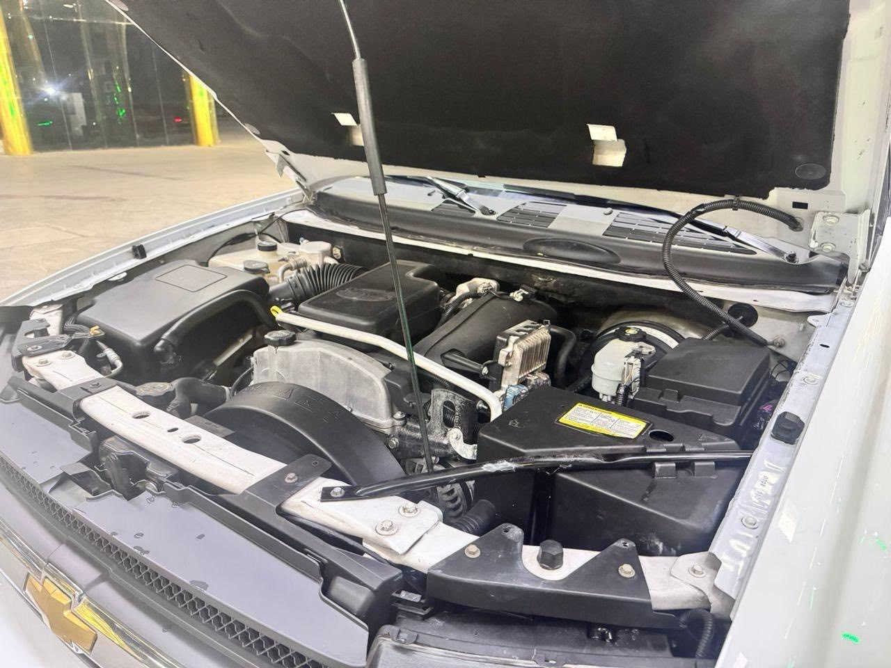 سلام عليكم
للبيع 
بلايزلر 2006 
سياره كفاله عامه 
بدون صبغ بدون ضرر  سونار موجود 
ماشيه 135 الف 
كير محرك كفاله 
السياره نضيفة كلش واحلا من الصور سياره مدنيه مو مزاد 
رقم سليمانيه بأسمي شرط التحويل 
السعر 128 وبيها مجال حك الجيه 
مكان السياره اربيل 
+964 770 584 4650
