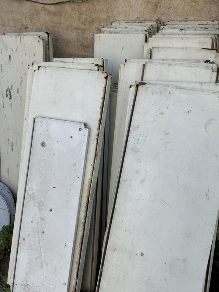 رفوف سفينة للبيع الحجم ١٠ متر نضافة ٦٠٪؜ للاستفسار: ***********
