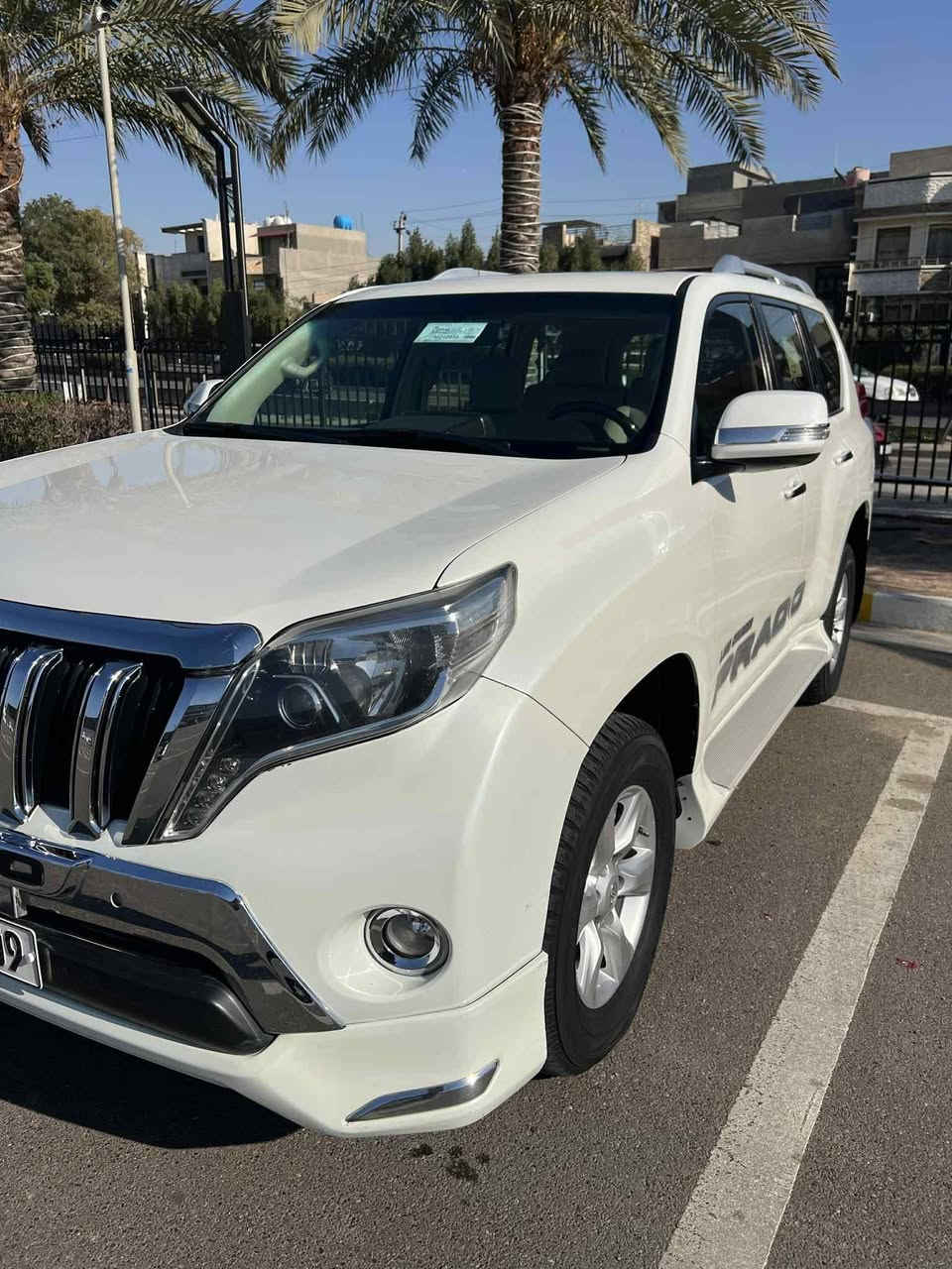 السلام عليكم برادو ٢٠١٣ كويتي
فول موصفات ماشيه ١٣٠ الف مكفوله
محرك٦ سلندر
فتحه
بصمه
كشنات جلد
حساس خلفي
شاشه
كامره خلفيه
دبل تانكي
فورويل
جام اتو بل بصمه
تشغيل عن بعد
سعر ٢٨٠ بيه مجال بسيط
للتصال***********
