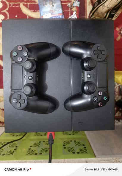 سلام عليكم شباب بلي فور نضافه فول وعلي يدات ثنين لصليات وقراص ثنين فيفه23 هلال لحرب والله شتريتها لصليه حته بعدني ما لاعبها حتازيت فلوس وريد بيعه والله وبكاني عماره سعر 200وبي مجال قليل حك جيه موجود مازنجر واتساب هم لا تريد راسلني هاذ رقمي ***********🥰💗❤
