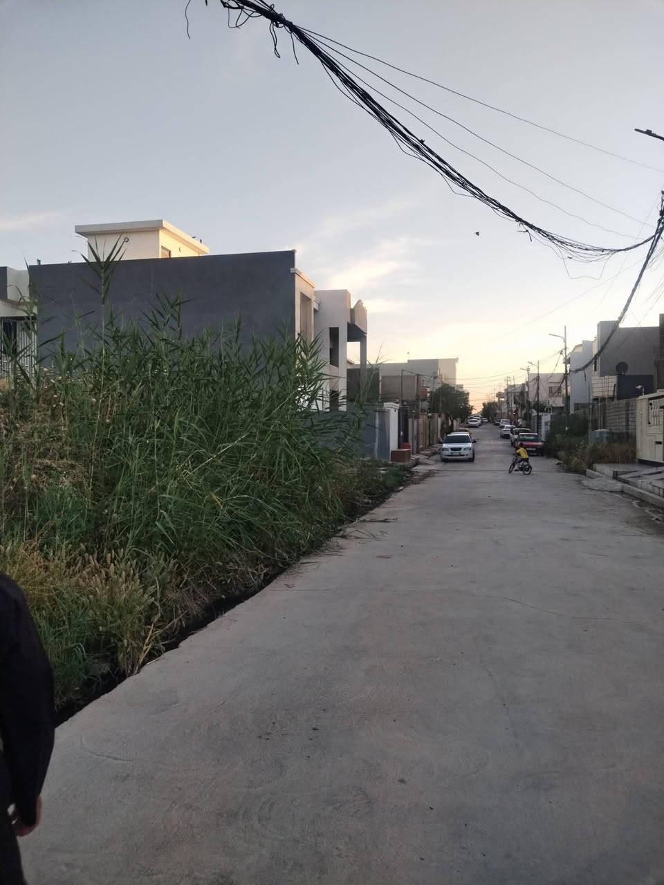 للبيع ارض في ساده وبعويزه / قريبه من شارع العام
المساحه ١٦٥ متر / واجها ٧
الأرض مشيد عليها مولده

الأرض لاستثمار فقط / ماجره الئ صاحب المولده / ٥٠٠ الف كل شهر

السعر ٤٥ مليون

للاستفسار اتصال على الأرقام التالية

*********** ابو عمران
*********** واتساب

نستقبل جميع العروض بيع أو إيجار مراسله على الخاص
