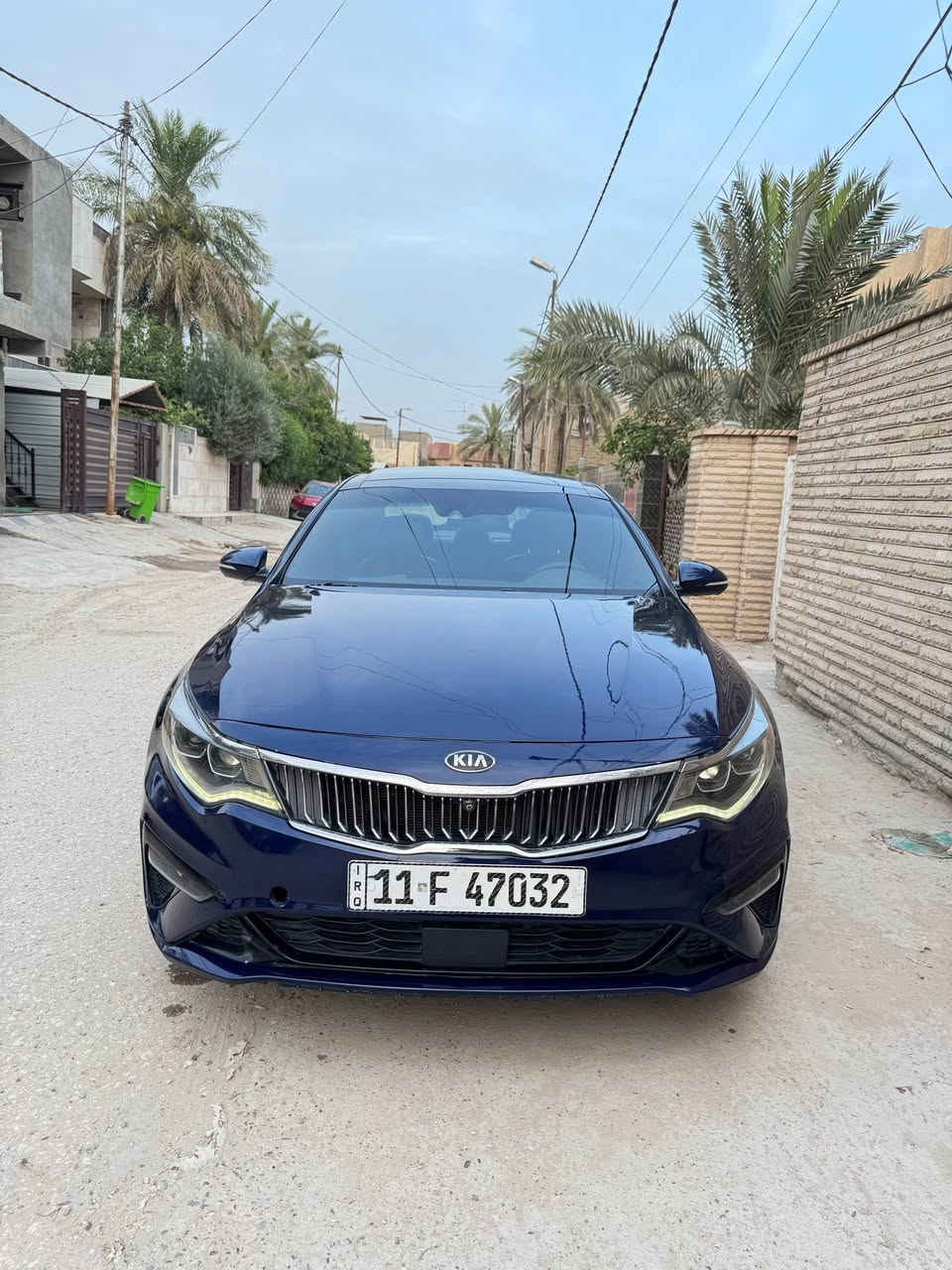 اوبتما 2019
.  فوول اعلى فئه  SXL
محرك2000تيربو✈️ 
حادث جاملغ وبنيد بدون شاصي ولغد 
وبيها بارد شي قليل باب خلف السائق 
—رقم بغداد  .. مكانه بابل
***********
