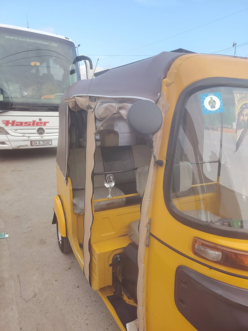 سلا عليكم تكتك 19شهر 11 البيع تكتك نضيفه مكاني بغداد شعب رقم ***********مامتواجد لا عل فيس ولا وتساب
