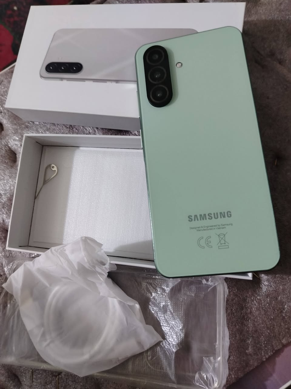 م
موبايل كلكسي A26 5G كوبي  سعرة 100وبي مجال جهاز جديد كسر كارتونه مكانى كربلاء للشراء تواصل على خاص


**إذا كنت صاحب هذا الإعلان وتريد حذفه لأي سبب، رجاءا أرسل رسالة إلى الدعم الفني**