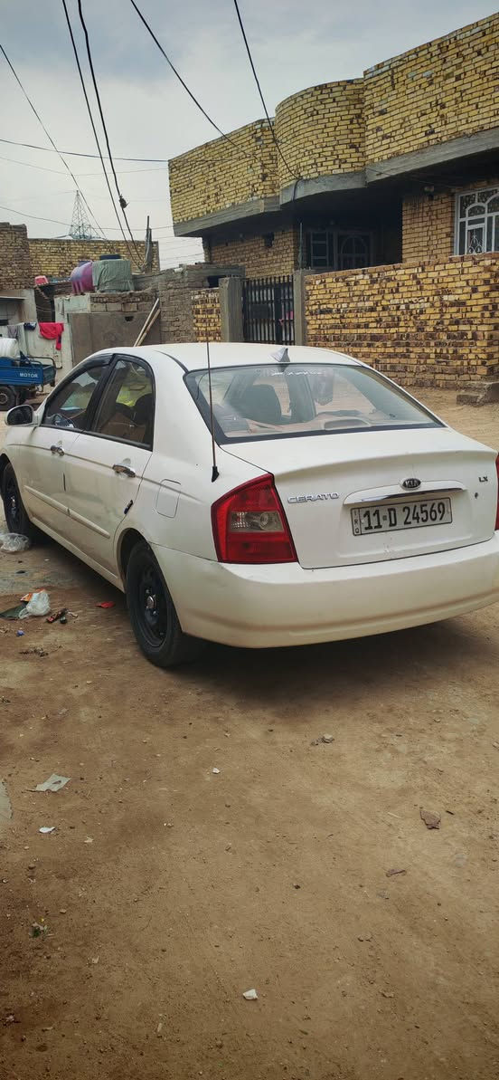 السلام عليكم
للبيع كيا سيراتو موديل 2006 رقم بغداد بسمي تحويل مباشر مكينه 1600 مكينه كير حداديه مكفولات خير من الله سياره دواخل شواصي  لغود تكم كفاله بيها 3 قطع صبغ موجوده الصوره يمك بل سونار تبريد ثلج ❄️ كهربائيات كله شغاله سياره حلوه وكامله مال جناي 

السعر 82 وبيه مجال بسيط 

العنوان  (حله نادر الثالثة) 

للاستفسار ( ***********)
