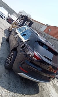 عندي تلي بلايزر مديل ٢٠٢٥زيروه  حالين بدبي وأصله سياره بدون نقل السعر ...