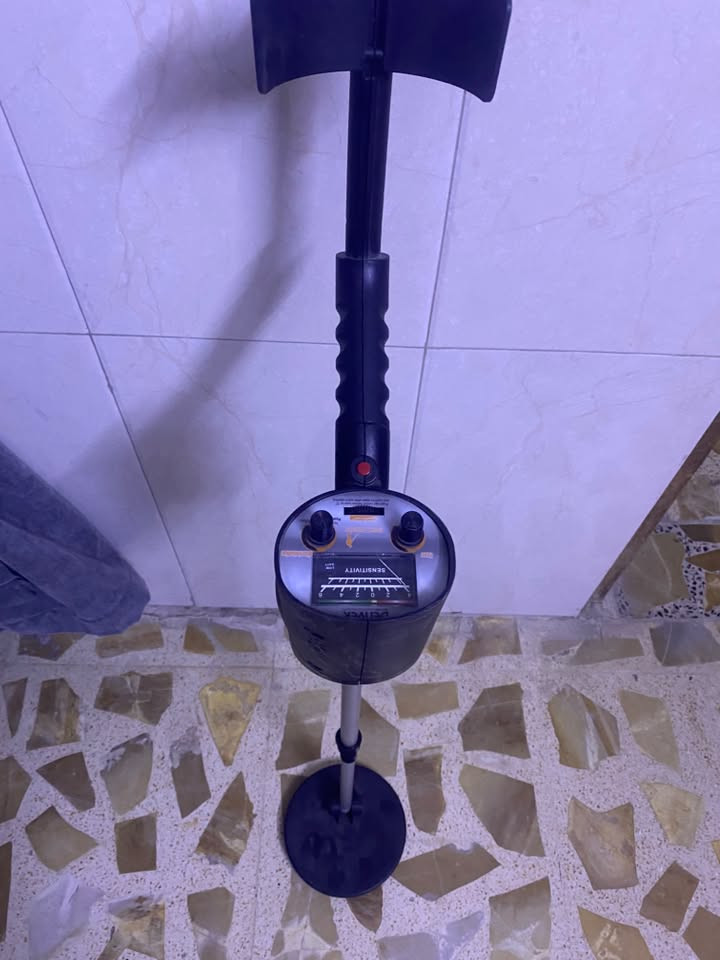 كاشف معادن جديد ابيع سعر 60 الف ***********
