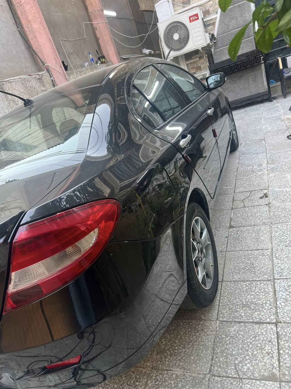 السلام عليكم ورحمة الله وبركاته
بروتون بيرسونا جنطه مو هاجباك موديل 2016 باسمنه تحويل ثاني يوم  صبغ جاملغ امامي وصبغ جاملغ خلفي من يم قبق البانزين 

تبريد شغال

صدر وتايرات امامي خلفي  جديد

شاشه وكاميره

السعر ٧٦ وبيه مجال للطيبين

العنوان بغداد العامريه 

رقم التلفون ***********
