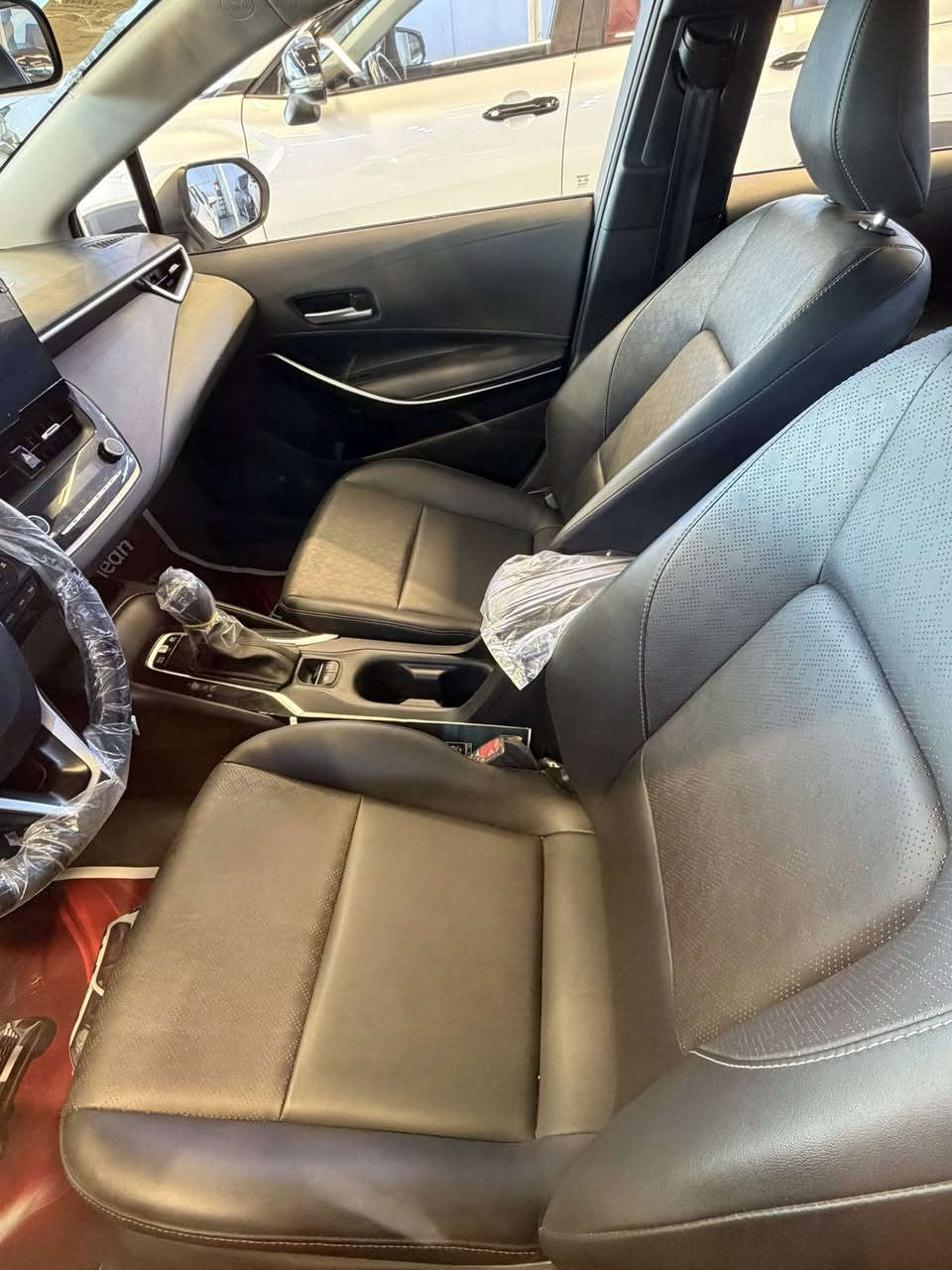 كورلا شكل الخليجي 2025 مكفولة كفالة من الصبغ ولبارد بيهة رصعة بلجنطة زغيرة 
سيارة جديدة ماشية 13 الف 
ب153$ وبيها مجال  مكلف بلنشر
***********
