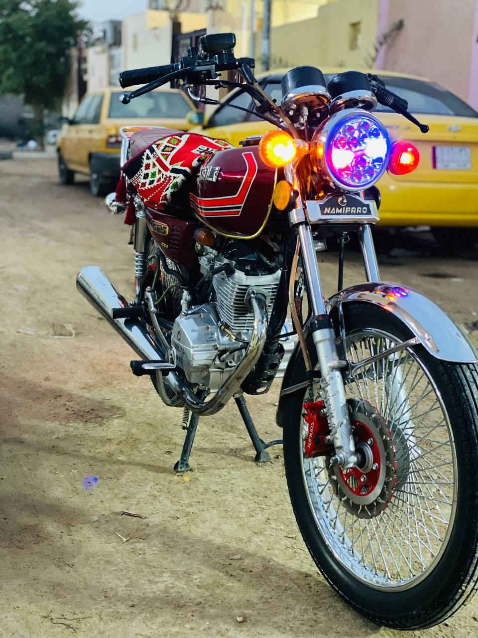 سلام عليكم دراجه نامه برو لبيع دراجه نضيفه كلش جنت مسافر متروكه دبل سك ماشيه 500كيلو سعره 750 بيه مجال مستعجل عله بيعته وكيله العرضي أوراقه نضيفه كلش هذه رقمي ***********مامتواجد عل انترنيت
