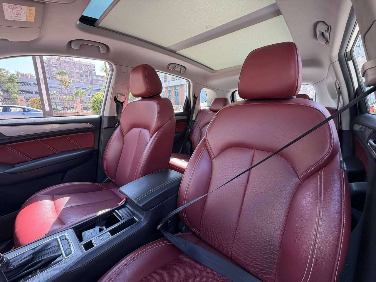 Mg RX5
Luxury 
2021
Km 110,000
صيانات توكيل كلها  
فبريكة بالكامل بدون ملاحظات  
رخصة سنة 
متاح جميع انظمه التقسيط 
بدون تأمين وبدون مصاريف 
التواصل مصطفى عبد الجواد 
☎️01507477709☎️


**إذا كنت صاحب هذا الإعلان وتريد حذفه لأي سبب، رجاءا أرسل رسالة إلى الدعم الفني**