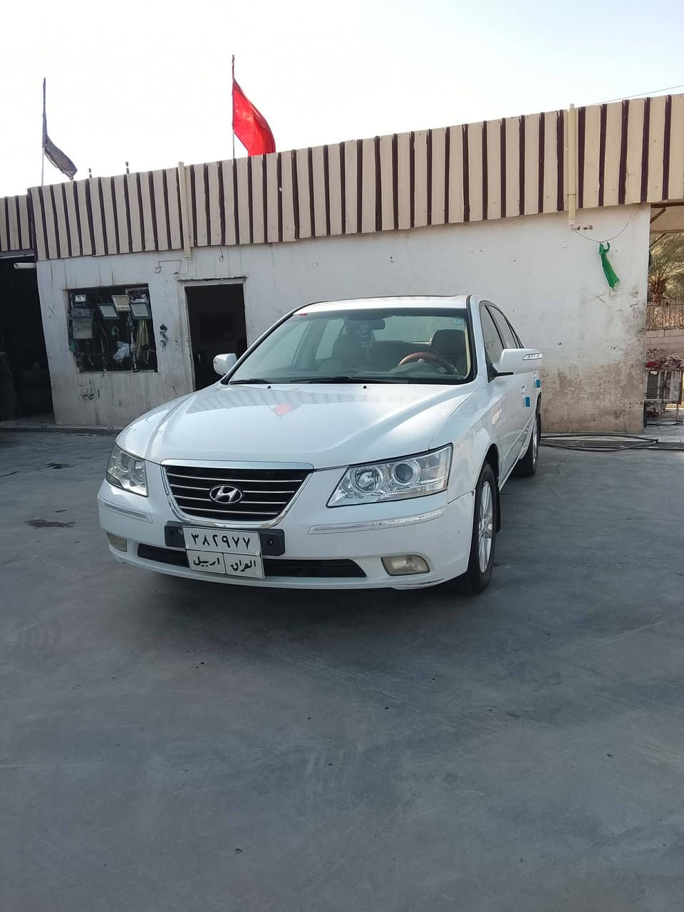 السلام عليكم سوناته 2011  محرك الفين بيها تلث قطع صبغ بدون دواخل أثر خدوش صطحيه  السياره صدر خلفي امامي جديد تخم تاير جديد محرك وكير كفاله داخل بيجي السياره فول ما عده البصمه رقم أربيل صاقطه  السياره مال جناي مكان السياره واسط الزبيديه السعر 115وبيها مجال حك الجيه ***********  بيها بل قماره مكدار شبر  تكشير سبب المياه
