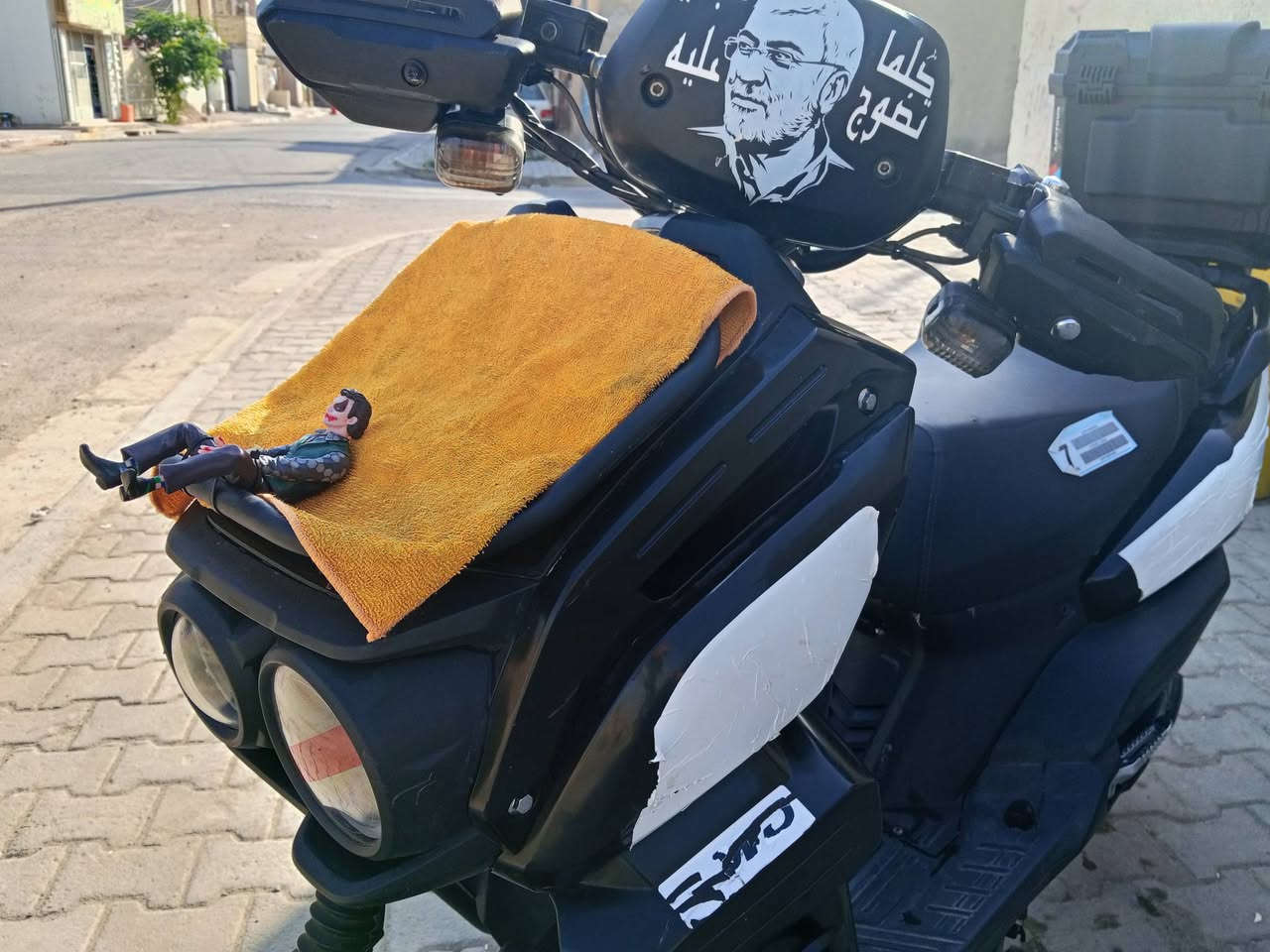السلام عليكم👋🏻
للبيع دراجه اباچي ☺️. 

مواصفات الدراجه🤷🏻‍♂️☺️

. 

مديل: 2025

ملف: 2500

سرعه حقيقي🤷🏻‍♂️: 110

بريك: دسك"🫰🏻

تمشيك الشحنه الوحده 90كيلوا

جاملغ امامي مالتها موجود تاخذه وياها 

شاحنه اصليه تشحن كل 5ساعات فول 

جوزه حديث تقفل للئبتعاد عن السرقه🥷🏻

قفل استيرن 🥴

بطاريات عدد: 6وينلي الاصليي الكبار الدبل

زنون عالي ناصي🙎🏻‍♂️

تجي بيها 3سرع ☺️

تايرات جدد بعدهن . 

اشاره يمين يسار رباعي☺️

الدراجه مامتعوبه ابد مال بيت. 

السعرر:::800꧁꧂☺️

الي يحب استفسار اخر الاتصال على الرقم

***********

العنوان بغداد جسر ديالى
