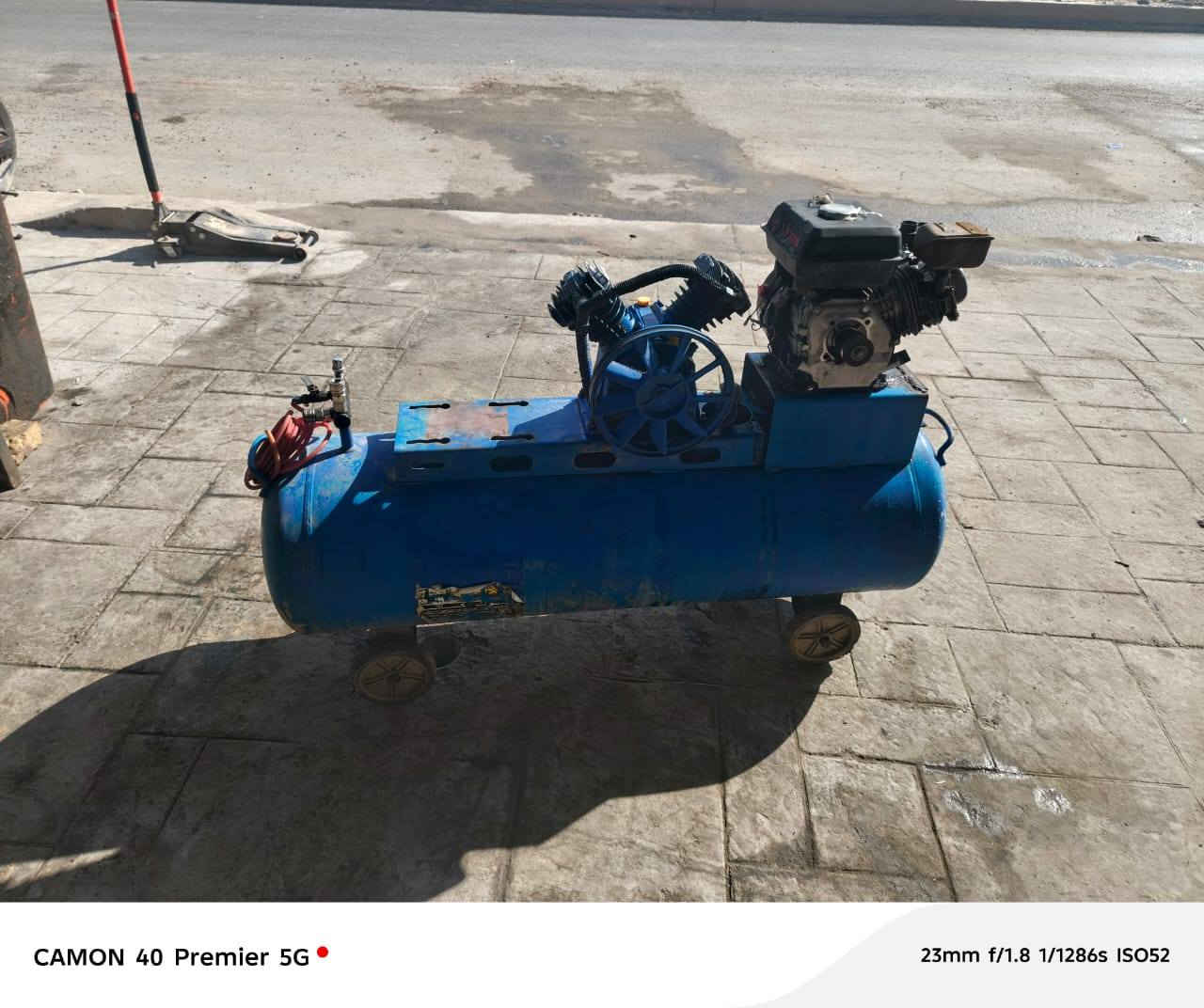 كمريسر حجم 250لتر  شغال للبيع السعر 200 الف فقط التواصل علا ارقم ***********
