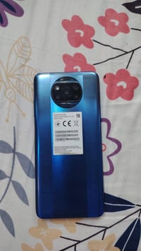 بوكو اكس3 • ٢٥٦/٨ رام • يحتاج معالج