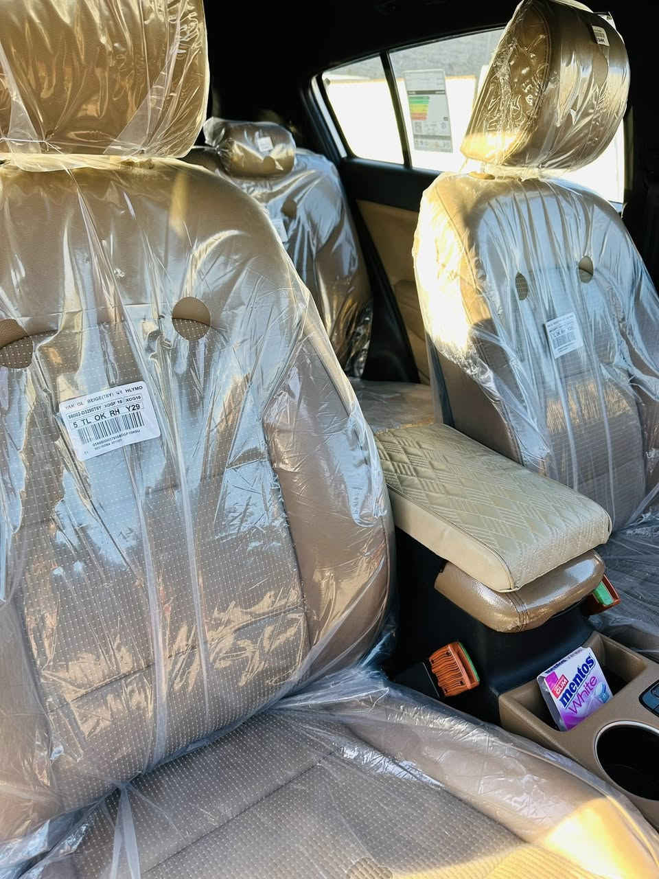 السلام عليكم للبيع  كيا سبورتج خليجي واحد على واحد فول مواصفات موديل 19مكفولة من الصبغ والتبديل بيها بارد بسيط اربع أصابع بجاملغ وممبين  ماشيه 88الف كم حقيقي محرك كير مكفول ع وضع الشركة صدر تبريد تدفئة مكفول محرك ٢٠٠٠ دوش ثلاث أنظمة للقيادة كشنات نص جلد حساسات أمامي خلفي ويل ١٩ يدات نيكل مري ترحيب رقم بغداد الجديد هزة جديدة مكانها بغداد  ابوغريبالسعرها دفترين وبيها مجال بسيط للشراي ان شاءالله للاتصال عل واتساب***********
