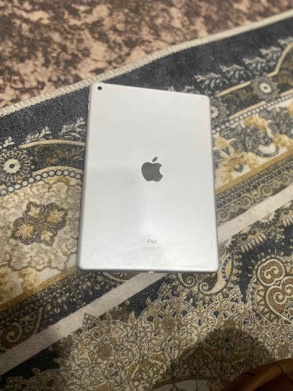 السلام عليكم ايباد7ايفون للبيع بطاريتة حلوة شاشة اصلية شخط مابيها ذاكرة32 بوبجي60فريم سلاسة تخبل بصمة وكفت بسبب التحديث نموذجM سعرة225وبي مجال مكاني بغداد مدينة الصدر هـ ‭0776 567 3500‬
