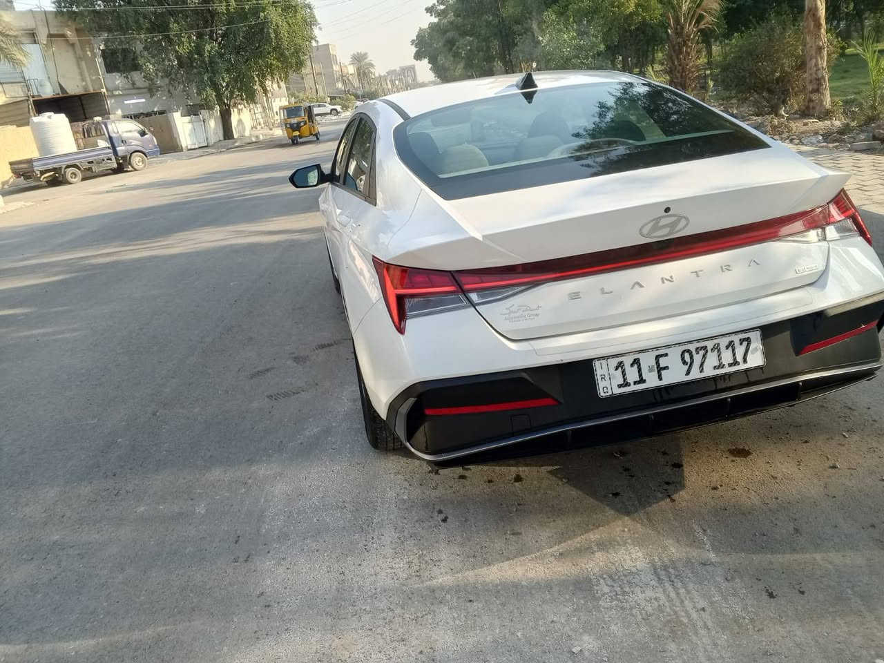 السلام عليكم
هيونداي إلنترا ٢٠٢٤ هايبرد – وارد أمريكي 

فوووول مرقم بغداد باسمي

ماشيه: 22ألف mi

الضرر: فقط جاملغ امامي وشخط بلبابتين وصور لحادث موجوده مع الصور بدون يرباك بجم كبس ليبل واحد بدون تبديل

المواصفات

 • شاشة كبيرة

 • كشنات مخمل

 • كشنات تدفئة وتبريد  

 • ويل كب اسود

 • تشغيل عن بعد

 • رادار 

 • إشارة ترحيب

 • بصمة أبواب وبصمة تشغيل

 • مانع انزلاق

 • 3 أنظمة قيادة

 • سايد بريك كهربائي

 • شاشة

 • تثبيت مسار

 •مكان سياره بغداد الشعب او بغداد الجديده 
***********
