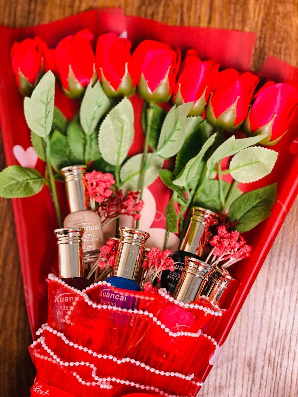 في يوم الحب، لا أجد كلمات توفي حقك، فأنت لست مجرد شخص عابر في حياتي، بل أنت الحياة ذاتها. أردت أن أجمع لك في هذا البوكيه حُمرة الورد التي تشبه خجلك، وألوان الأناقة التي تعكس روحك الجميلة. ❤️
هدية للحبيبة الي تحب اضافرها ب الوان باربية 🥹❤️❤️
مع كارت حسب العبارة لتردوها ❤️

سعر البوكي 25 الف
🚘يوجد خدمة توصيل لجميع محافظات العراق 5 الاف🚘


**إذا كنت صاحب هذا الإعلان وتريد حذفه لأي سبب، رجاءا أرسل رسالة إلى الدعم الفني**