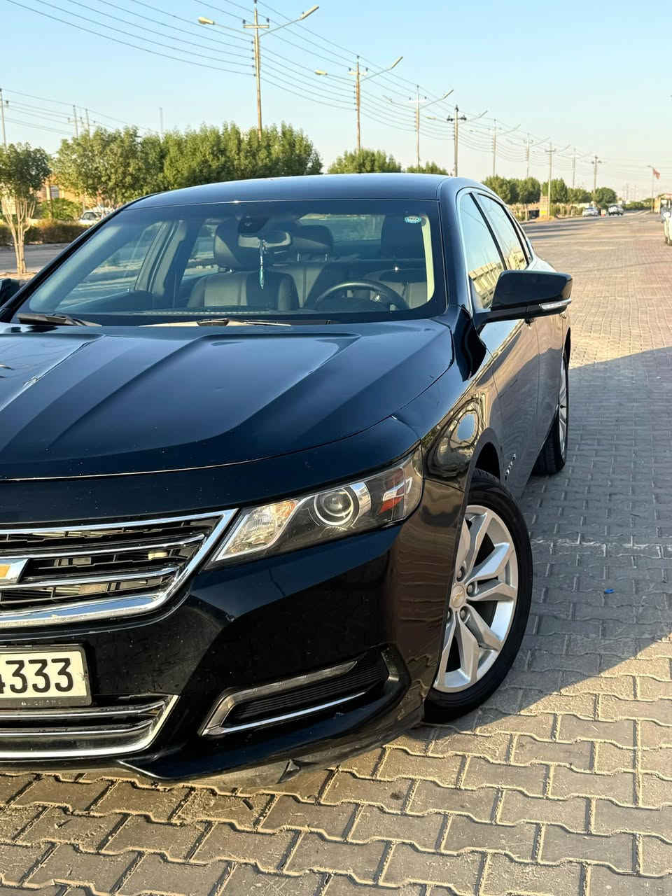 شفرولية امبالا 2018 LT 
--------------------
مواصفات السياره:-
- 5 راكب .
- محرك 6V 3600 .
- تبريد قطعتين ثلج.
كفالة عامة گير ومكينة 
- مثبت سرعه.
- شاشة جبيره.
- ماشيه 142 الف كم.
- رقم سليماني   باسمي.
- كاميرا خلفية.
- لايت زنون 
كراسي جلد 
مدخل AUX/USB.
- تخم تايرات جديد قبل شهر شديته.
رقمي ***********
- السعر 120 وبيه مجال بسيط.
عنوان ديالى خانقين
