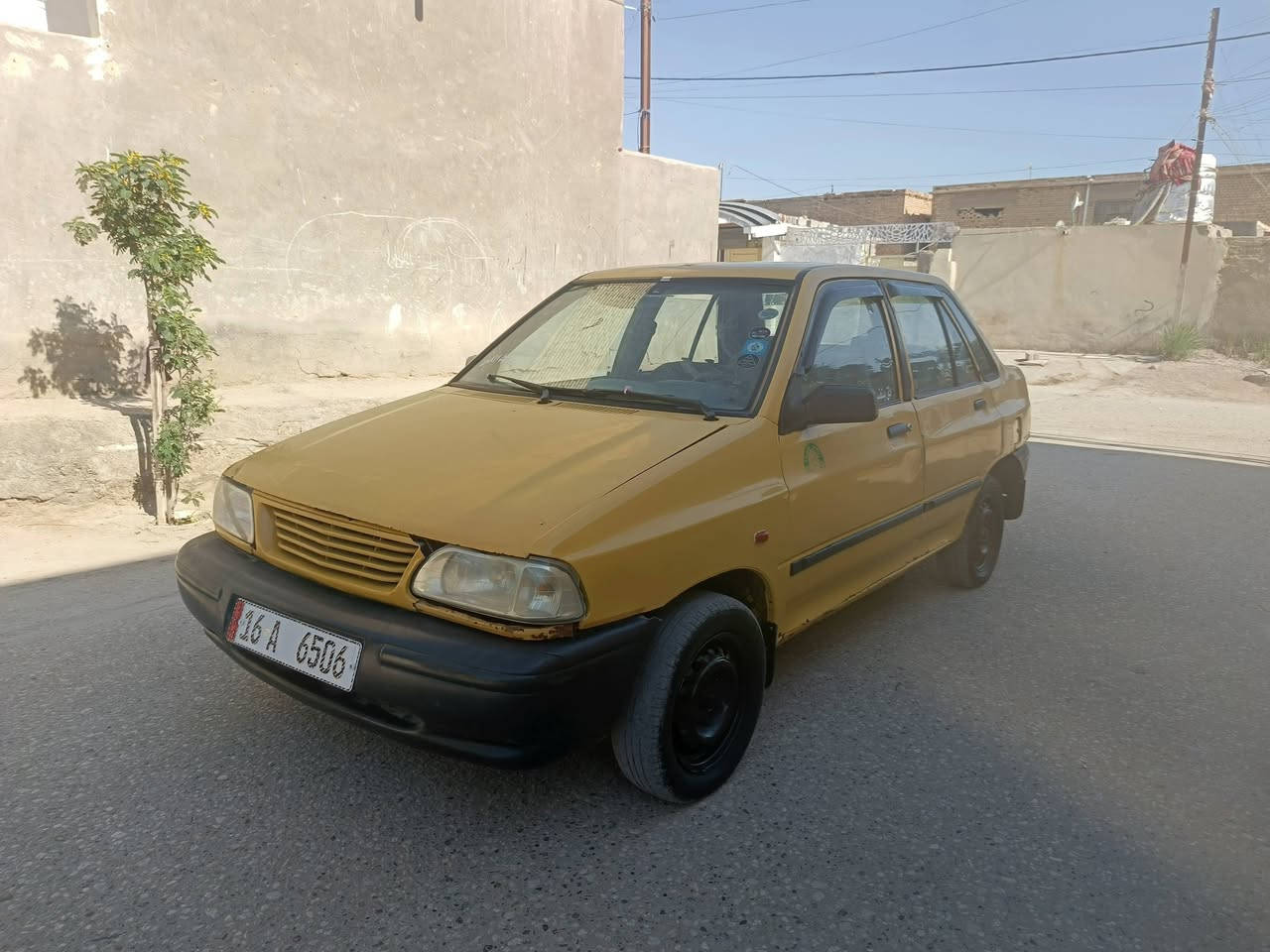 السلام عليكم سياره سايبه للبيع موديل 2011 سياره حلوه سنويا 30 مصفر هيا وغرامات جير ومكينه وحداديه جدد السعر 18 وبها مجال مكان بابل القاسم***********
