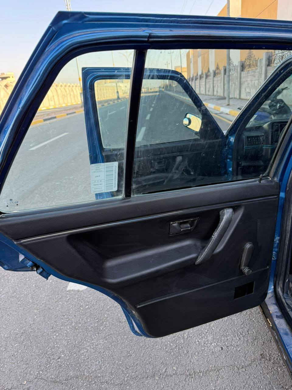 السلام عليكم كولف للبيع موديل1991 رقم كربلاء انكليزي باسمي سنويه لل27 السياره جاهزه كير مكينه1800 حداديه كهربائيات تخم تاير مصبوغة عام للجماليه بدون ضربه ولا خياس السعر 34   للاستفسار ***********  مكاني كربلاء
