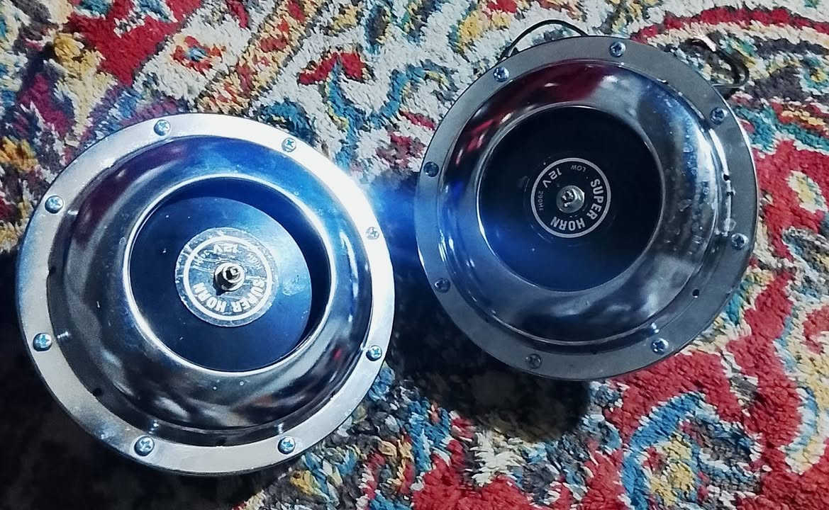 متواجد واتساب.    ***********
