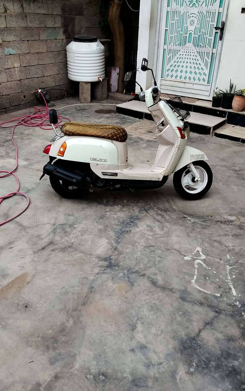 بوليس للبيع ٢٠١٠ ام ختم درجه فول بس محتاج فلوس ضروري مكان بعقوبه المفرك ***********   السعر ٦٥٠ بيها مجال
