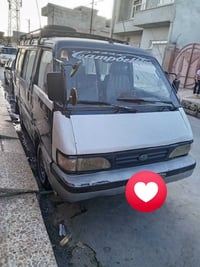 كيه بستا للبيع كير مكينه وكسل شرط الموديل 95مامتواجد عل فيس 0750808477...