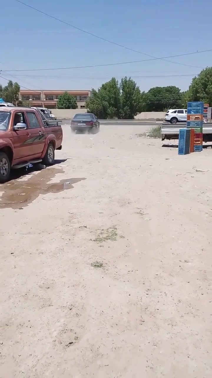 سلام عليكم
للبيع كير عادي كامل بهاي السياره كير علشغل تطلع تراي ياله تأخذ اريد أحور وتماتيك السعر 400 كامل كير وتفرعاته 
للاستفسار ***********
*********** المكان ابو غريب حي الرساله
