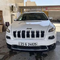 سيارة جيب (بزون )2016  محرك 6 سلندر كشنات جلد  بصمة  كامرا دواره  شاشة...