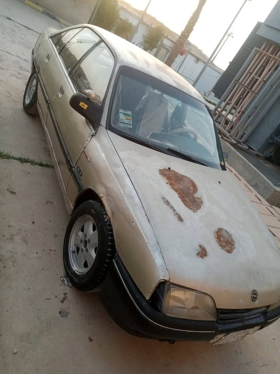 اوبل اوميكَا موديل90
محرك 20 كير عادي
رقم ديالي الماني راعيها بكركوك
شرط التحويل 
السعر 22 وبي مجال
مكاني واسط الكوت مركز مدينة 
الهاتف: ***********
