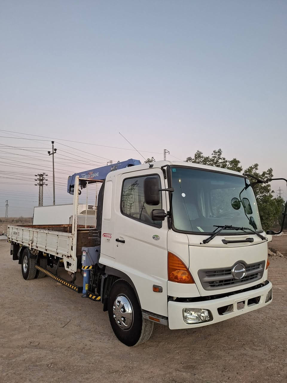 سلام عليكم هينو شيطان للبيع كرين بلادي سلايتين كاركو دخول جديد موديل 23 طول سته وربع بلادي مكينه 5 سوبر مكفوله كفاله عامه العنوان واسط الصويرة ***********
