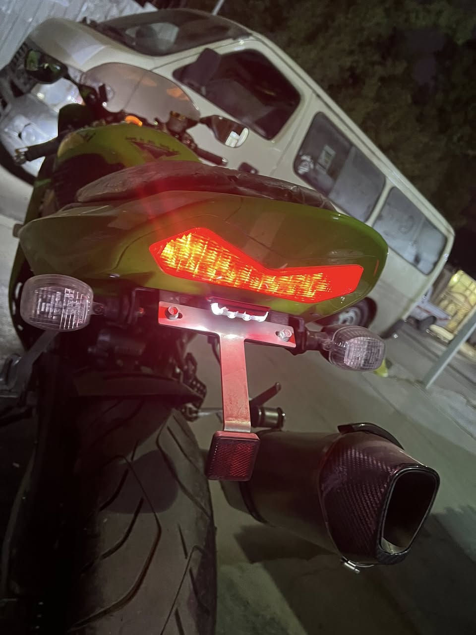 سلام عليكم 🍏
كاوسكي 
نظافه ١٠٠/١٠٠
مضمومه بحالت وكاله
بدون رقم !!!!!!
استفسار 
***********
