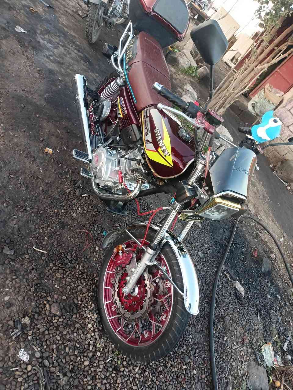 السلام عليكم موطور سافين للبيع موديل 2025 تشغيل عن بعد وكرت ع شاشه منفيس محرك 200 شرط دبل دسك كلج دهن السعر 800 وبي مجال للاستفسار الاتصال على رقم ***********
