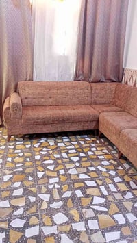 ديوان للبيع مكان بغداد للاتصال على الرقم 07728145386