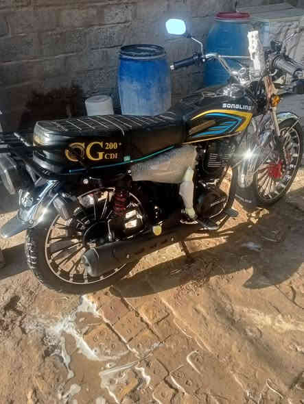 سلام عليكم دراجه موديل ٢٦ كفاله عامه سعر ٩٥٠ وبيها مجال قليل مكاني بغداد قرب جسر الفرنسي ‏‪***********‬‏
