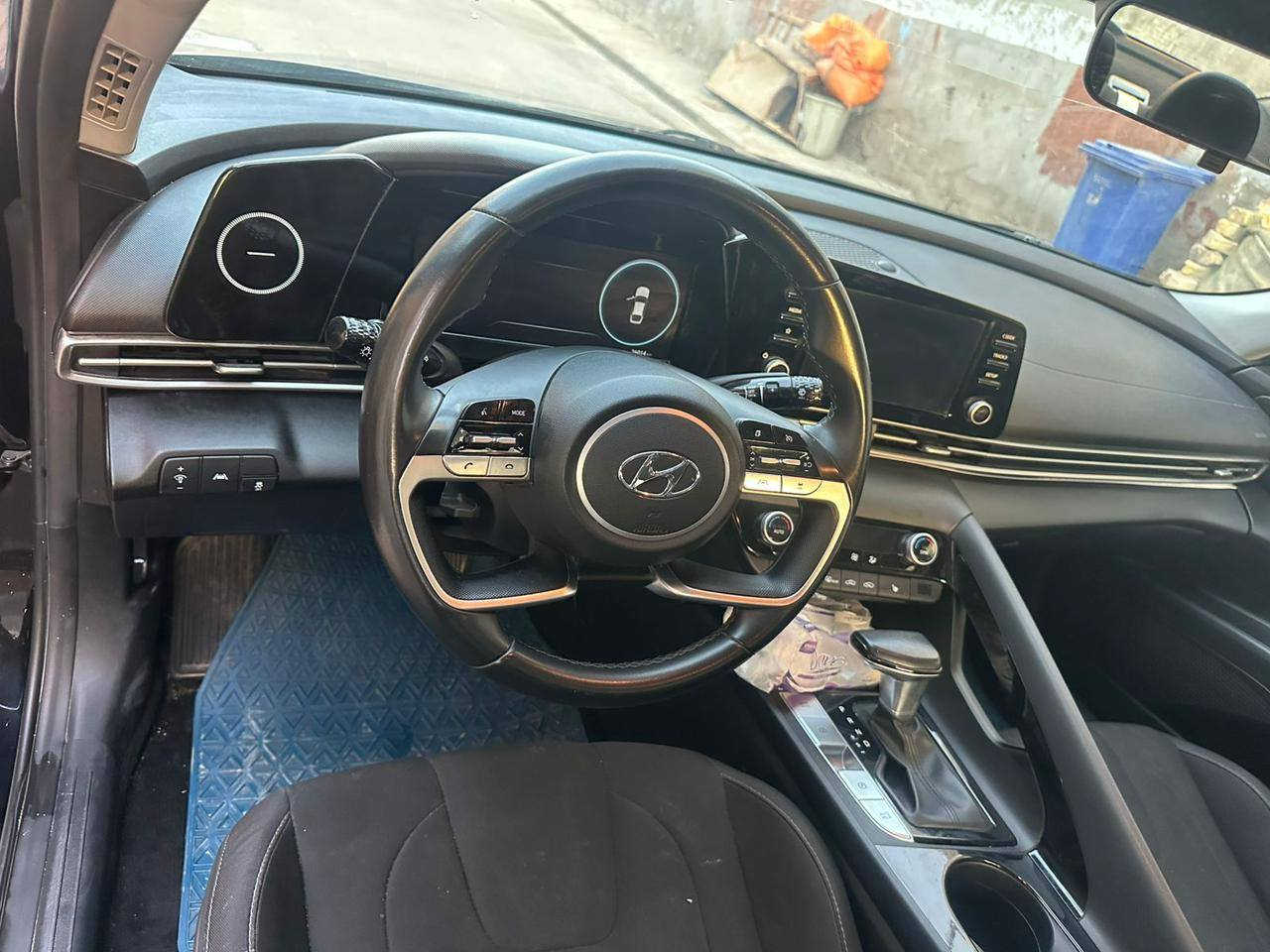 السلام عليكم 
————————
للبيع 
النترا أمريكي  
موديل 2022
محرك 2.0 دوش
—————————————
شاشه كبير 
كامره خليفه 
رادار امامي 
تثبيت مسار 
تحكم ستيرن فول
باقي تفاصيل واضحه بالصور 
—————————————————————-
سياره وارد امريكي 
 صور السونار واضح بالمنشور 
(( رقم بغداد تحويل ثاني يوم ))
—————————————————————
مكانه :- بغداد الخطيب  
السعر :- 150 
اتصال : ***********
