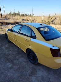 سياره للبيع فورنزه تشبه اوبترا موديل 2008 سياره خير من الله السعر 38بي...