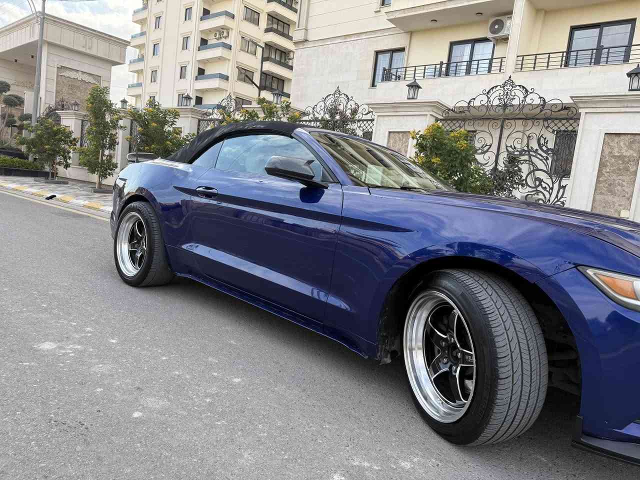 للبيع فورد موستنك 2016 فول للاخير 
محرك 6V كير اوتماتيك 
بريمويم واحد على واحد 
شاشه و كامره  GT ب 500$
دركه كاربون فايبر  RPM ب400$
ويل ويلد الاصلي 800$ 
اكزوز و دبات Borla ب 400$ 
كيچات بيرفورمنس شاشه و اعدادات عربي 
كشنات جلد احمر بلادي كهرباء و تدفئه و تبريد بالكشنات 
دشبول 7 الوان اكسل GT 
خمس انضمه قياده _ سبورت _ حلبه _ عادي 
السياره جديده بمعنى الكلمه ماشيه 62 ميل 
محرك بالباكيت كير مكفول اكسل مكفول 
صدر امامي خلفي جديد تخم تاير جديد 
كشف بلادي و ما بي اي خلل 
السياره مكفوله كفاله عامه من الصبغ و التبديل 
بيها بارد بالجاملغ الخلفي فقط 
سياره بأسمي تحويل ثاني يوم 
السياره برغي نقص ما بيها 
السعر147 و بيها مجال بسيط 
مكان انبار فلوجه 
للاتصال ***********
🛑شباب يرحم والديكم الي ما يعرف بالمواصفات و الصرف المصروف على السياره لا يتعبني و يتعب نفسه
