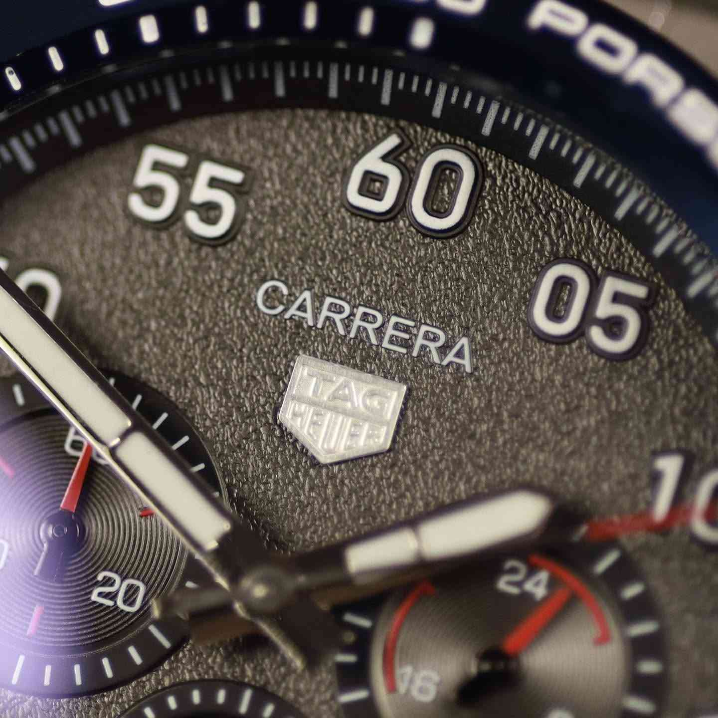 Zain_Pazaar
ساعة رجالية ماركة  CARRERA (PORCHE DESIGN)

المواصفات
.اللون فضي مطعم بالنيلي
.المينه بتصميم حجري رصاصي اللون
.جميع السناتر شغالة
.كرونوغراف
.stop watch 
.المعدن ستيل بالكامل
.ضمان سنة
.تاريخ يومي

السعر:50.000

يوجد توصيل لجميع محافظات العراق
(التوصيل من يوم الى ٣ايام)

للإستفسار:***********
او مراسلة الصفحة
♦️التصوير داخل الصفحة تصويرنا

#ساعات #رجالي #توصيل #f #اكسسوارات #العراق #m #a #ملابس #ماركة #tiktok #instagram #fashion #facebook #تجميل #أناقة #هدايا #هدايارجاليه #هدايامميزة #ضمان #hublot #followforfollowback #explorepage #ex #explore #share #like #instalike #save #money
